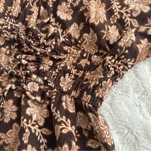 10 Crosby Derek Lam Size 8 Puff Sleeve VNeck Rhea Blouse Top Resort Brown Floral - Picture 8 of 14